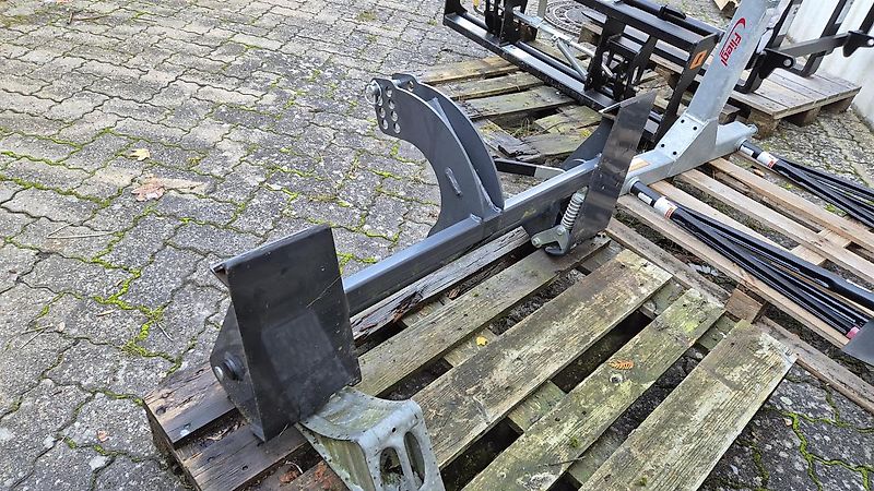 Stoll Dreipunktadapter Skidsteer