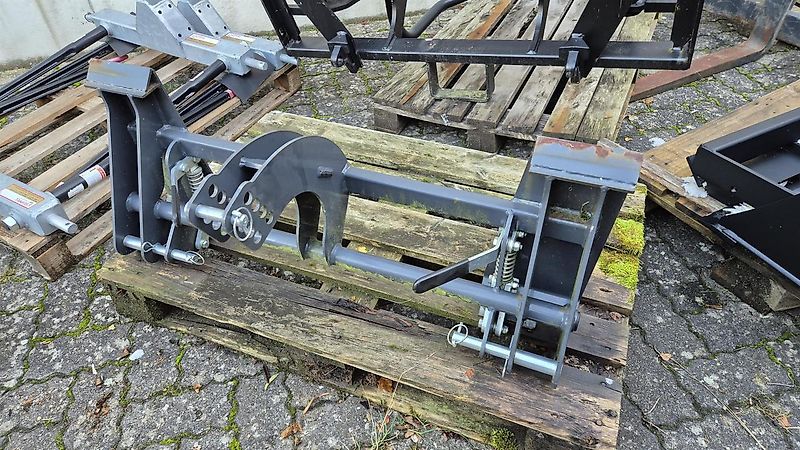 Stoll Dreipunktadapter Skidsteer