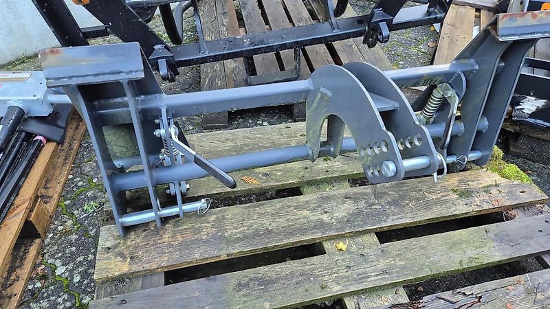 Stoll Dreipunktadapter Skidsteer