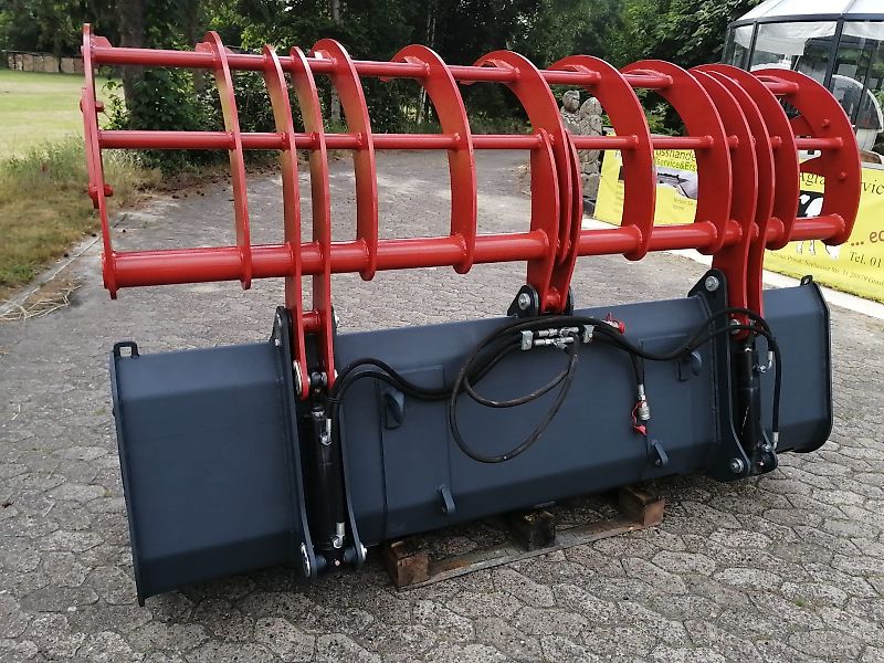 Bressel und Lade Keine Bressel Silagegreifschaufel 240 cm Keine Stoll Greifschaufel 240cm Arbeitsbreite 2400mm Breite Tiefe 1025mm Eigengewicht 530kg Gewicht 530kg Bauhöhe 900mm Inhalt 1400 Liter Fassungsvermögen 1,4m³ Ralton 3000Rot Greifzange Greifschaufel 2,4m Arbeitsb
