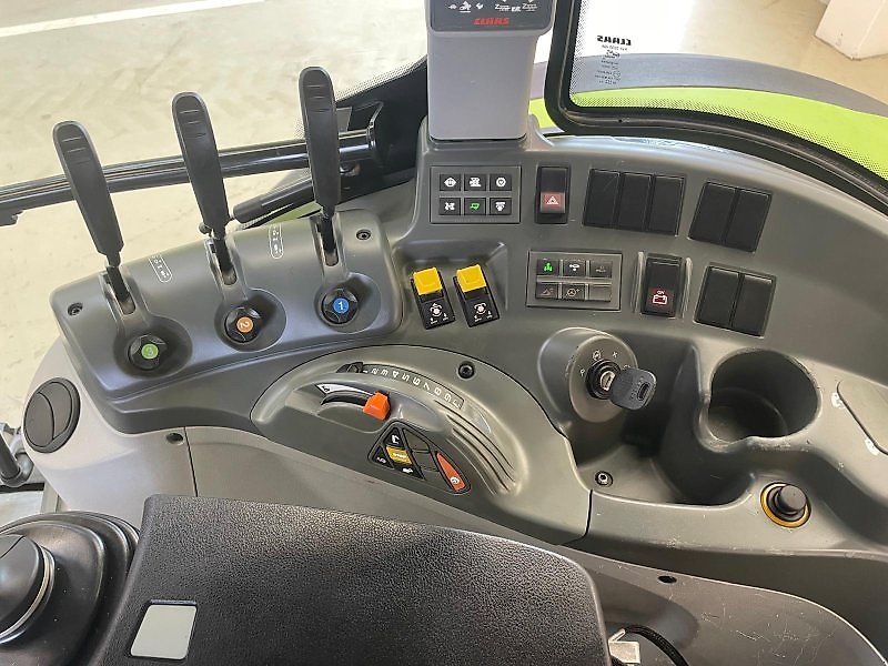 Claas Arion 460 CIS