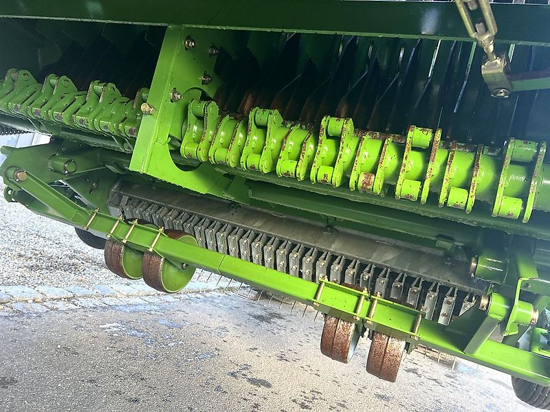 Krone Titan 6/48 GL All In im guten Zustand - mit zusätzlichen Tasträdern hinter der Pick-Up