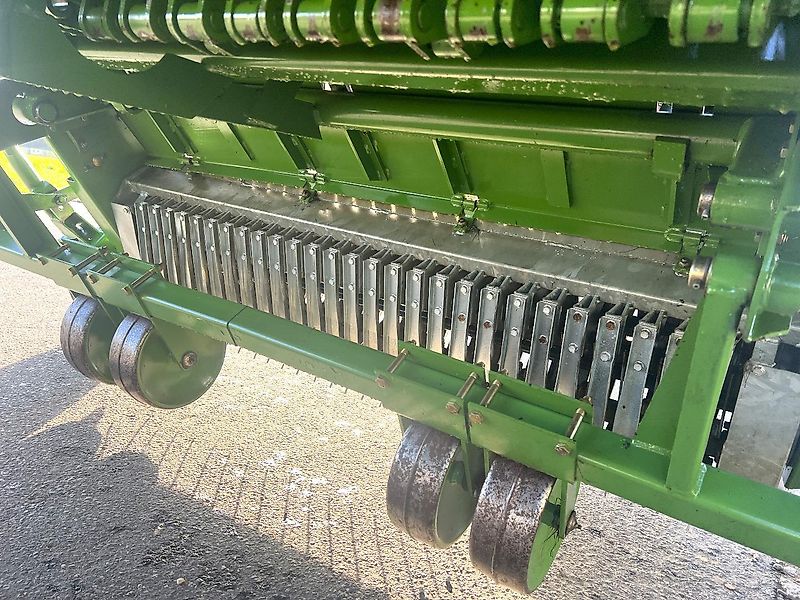 Krone Titan 6/48 GL All In im guten Zustand - mit zusätzlichen Tasträdern hinter der Pick-Up