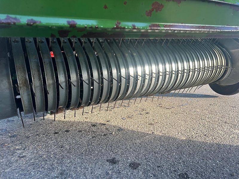 Krone Titan 6/48 GL All In im guten Zustand - mit zusätzlichen Tasträdern hinter der Pick-Up