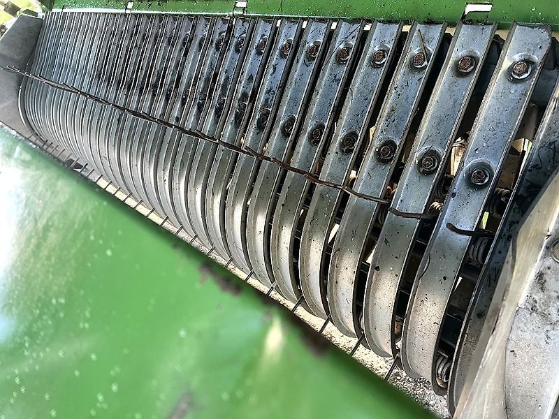 Krone Titan 6/48 GL All In im guten Zustand - mit zusätzlichen Tasträdern hinter der Pick-Up