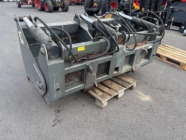 Bressel und Lade Silageschneidzange