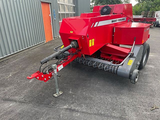 Massey Ferguson 1840