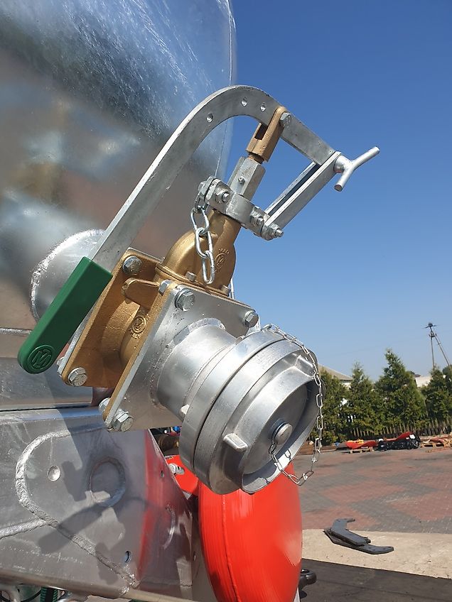 POMOT / POMOT Guellefass 8000l/ Single-axial Manure Tank, Slurry tank / Beczkowóz wóz asenizacyjny 8000 l