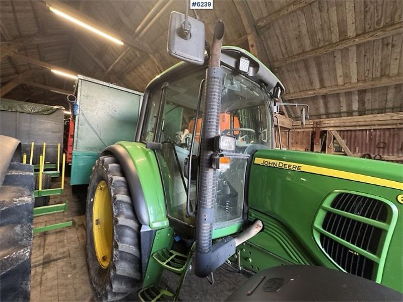 John Deere 6230