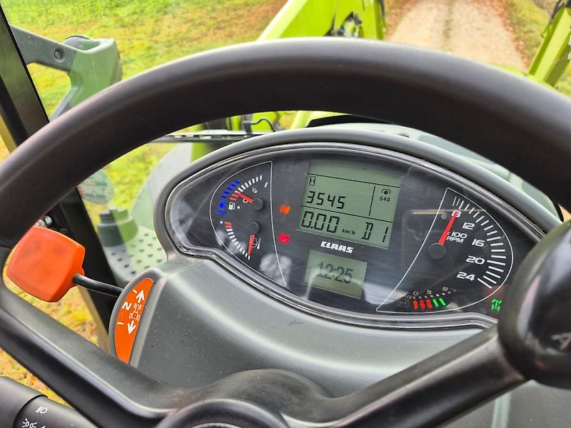 Claas ARION 460 CIS mit Frontlader