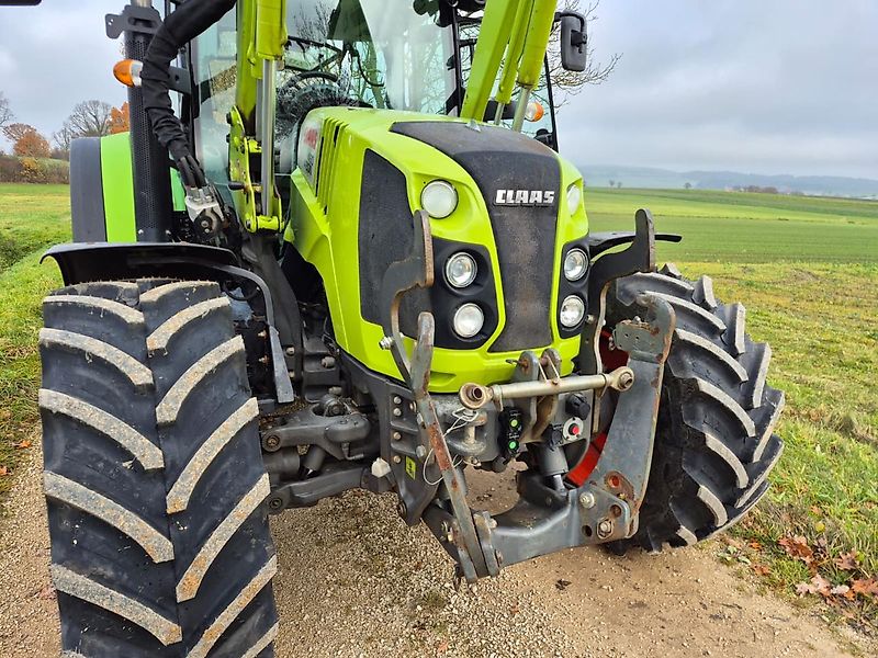 Claas ARION 460 CIS mit Frontlader