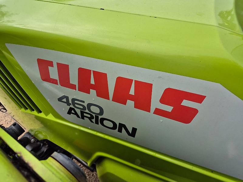 Claas ARION 460 CIS mit Frontlader