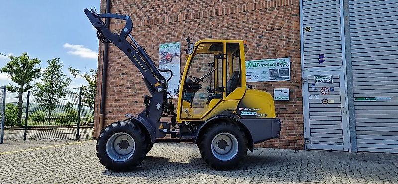 Eurotrac W12S Kabine 2,55 m Arm, 3.Steuerkreis Rückfahrkamera Radio