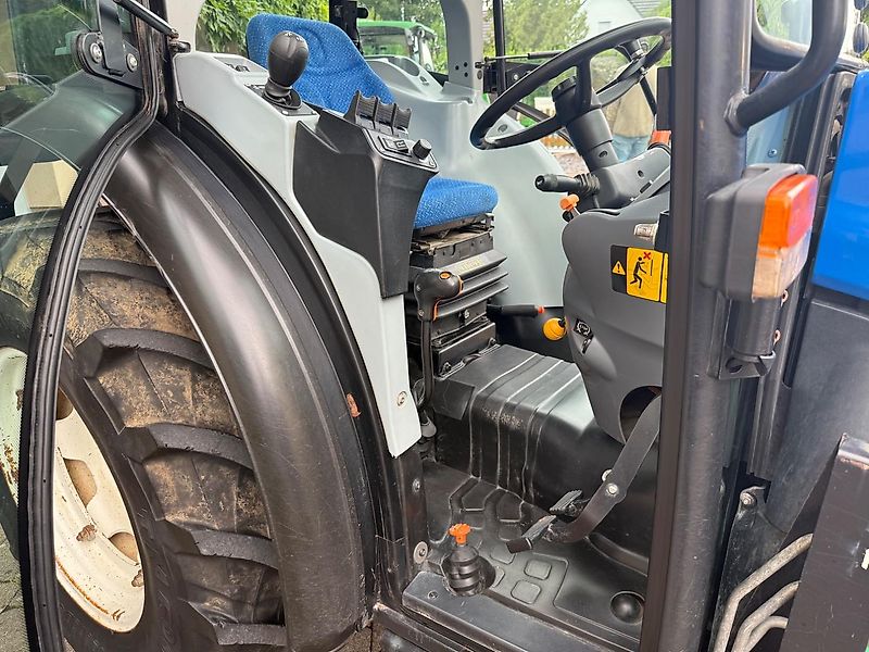 New Holland T4.90N