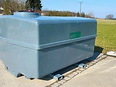 polyGLAS 8000 ltr Koffertank