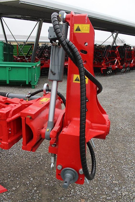 Unia IBIS XXLS 4+ Pflug Blattfedergesichert, stufenweise Schnittbreite 2m