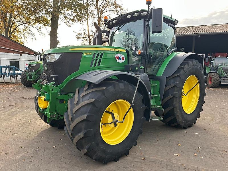 John Deere 6215 R mit GPS RTK