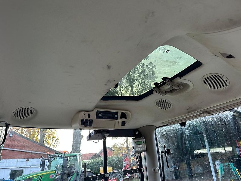 John Deere 6215 R mit GPS RTK