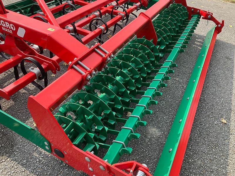 AGRO-MASZ AUC 30 Kompaktor