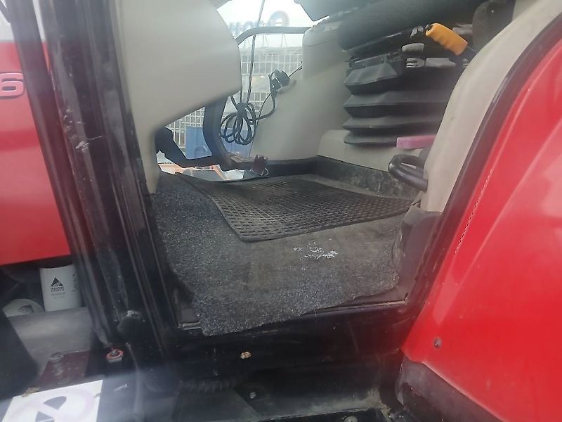 Massey Ferguson 6718S Dyna 6