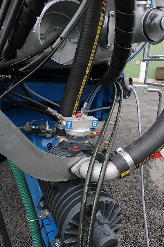 Meprozet PN-3/18 Güllefass 18000l + Vogelsang Black Bird 15m 750/45R26,5 Alliance