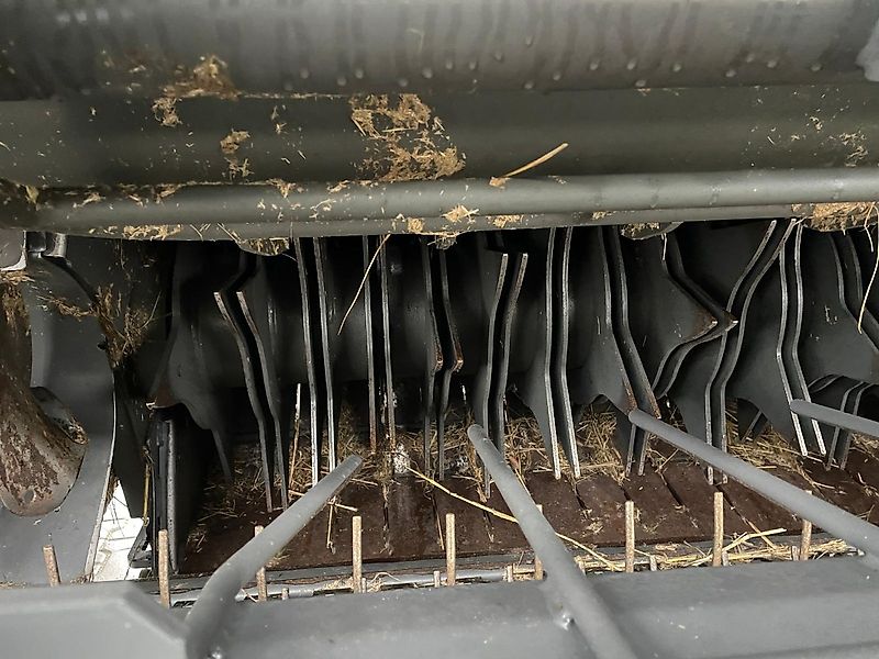 Claas Variant 480 RC PRO