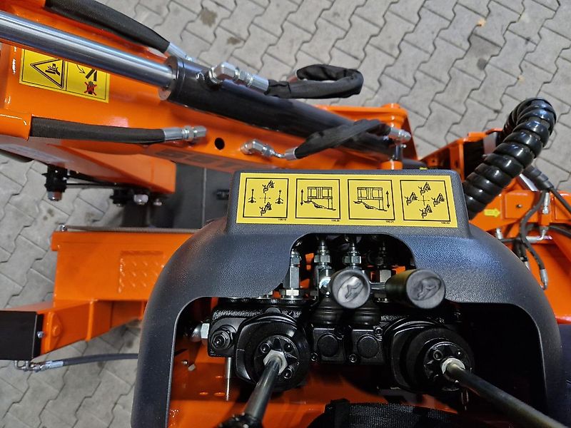 DIGGER TIX 55 Heckbagger /Anbaubagger für Traktor inkl. Baggerschaufel-Lagergerät-