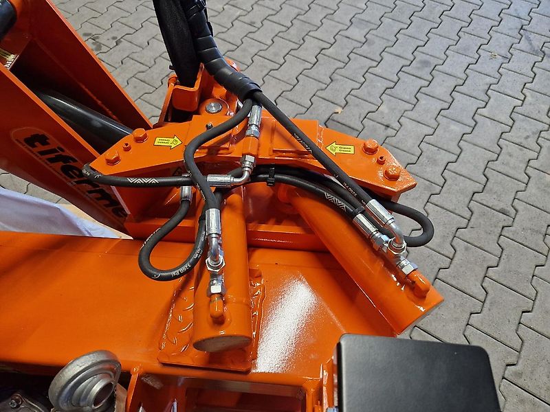 DIGGER TIX 55 Heckbagger /Anbaubagger für Traktor inkl. Baggerschaufel-Lagergerät-