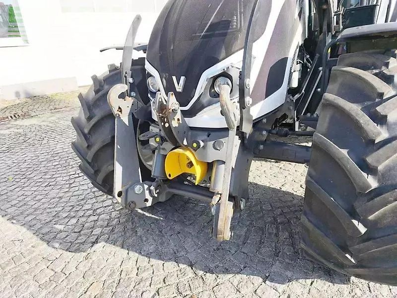 Valtra a 115