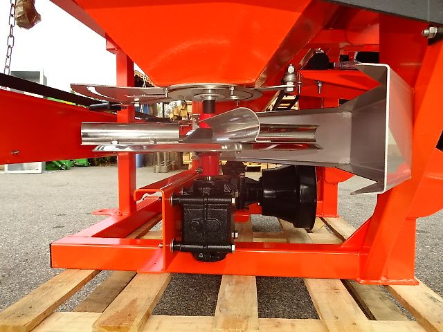 Grass- Rol- Salzstreuer - NEU-  600 oder 1000 Liter  - Doppelscheibenstreuer -  Verzinkt- und Lackiert NEUE- N0 56/ 3- Salzstreuer - 600 und Liter 1000 möglich