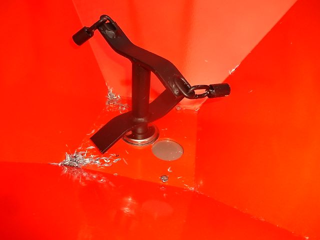 Grass- Rol- Salzstreuer - NEU-  600 oder 1000 Liter  - Doppelscheibenstreuer -  Verzinkt- und Lackiert NEUE- N0 56/ 3- Salzstreuer - 600 und Liter 1000 möglich