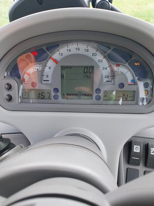 Deutz Fahr 5115 mit Druckluftanlage