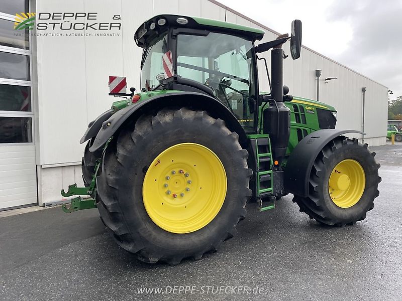 John Deere 6230R