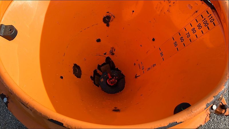 Rauch Winterdienststreuer SA 121