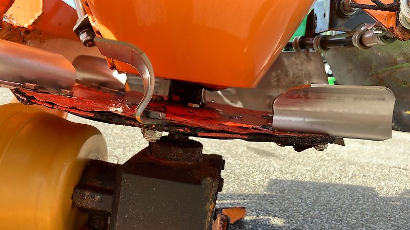 Rauch Winterdienststreuer SA 121