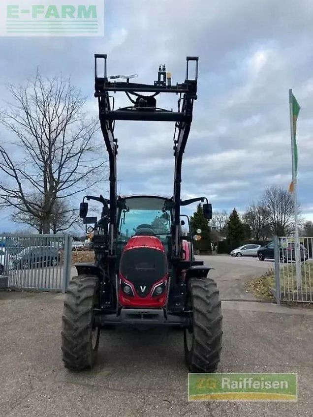 Valtra a104 mit frontlader