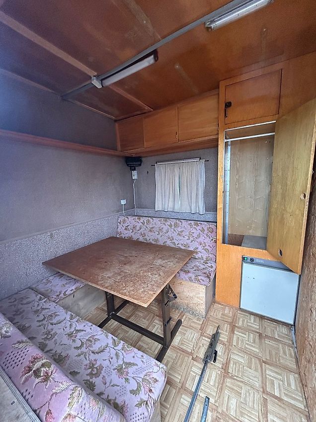 MAN VW 8.153 3 Pferdetransporter Wohnabteil 7,5t.