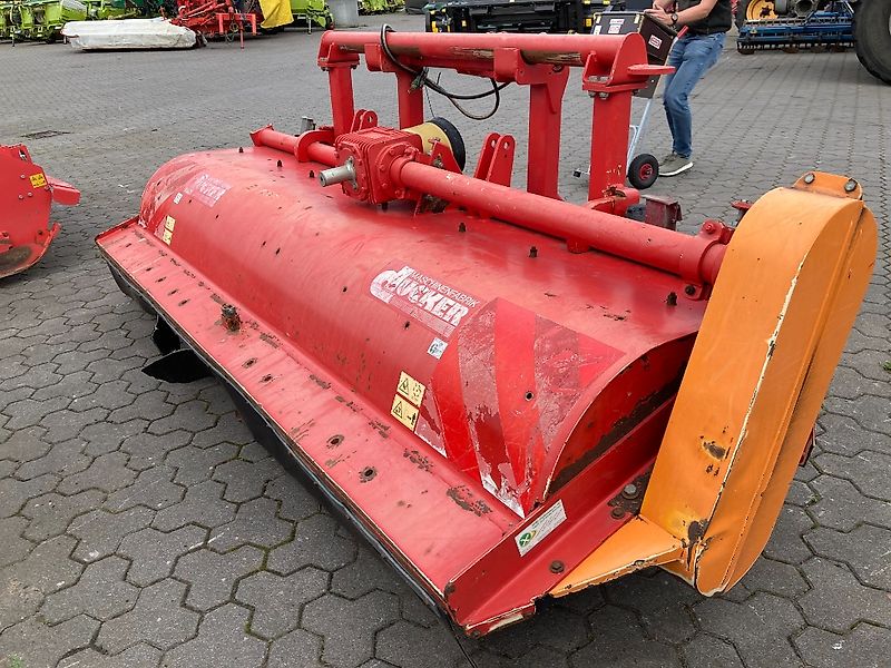 Dücker UM 30 FV