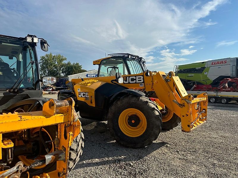 JCB 541-70 Agri Plus