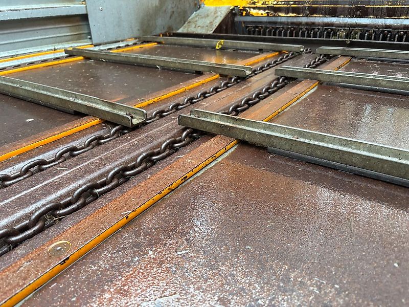 Veenhuis Combi 1800 opraapwagen