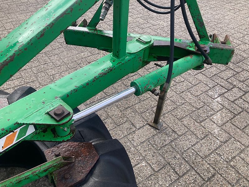 Holaras voerveegband