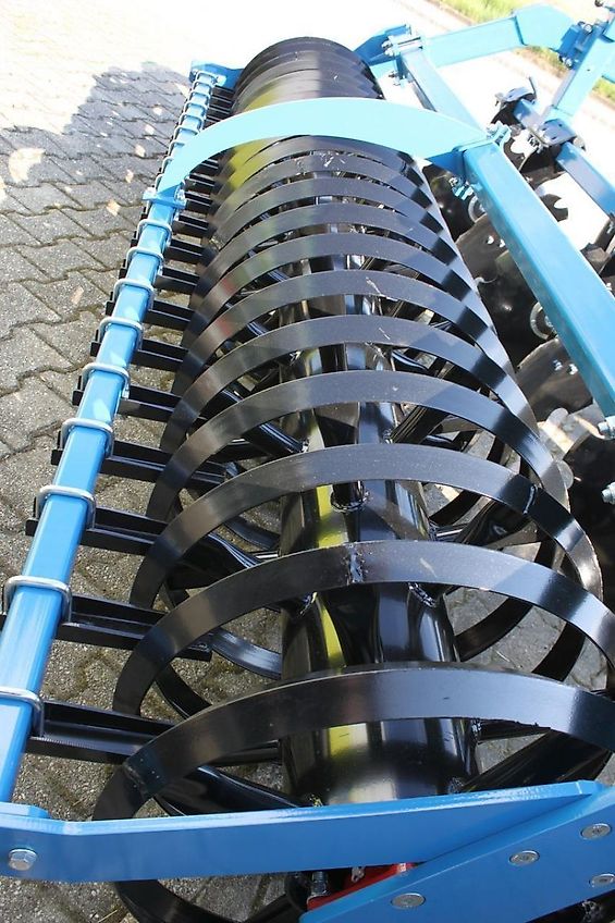 Agro-Tom profi line beta i - grubber 3m
