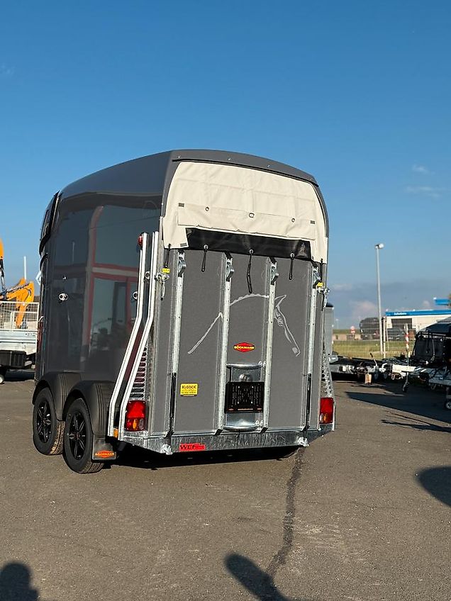 Böckmann Pferdeanhänger Master WCF grau ALU-Felgen 2,4 t Anhänger