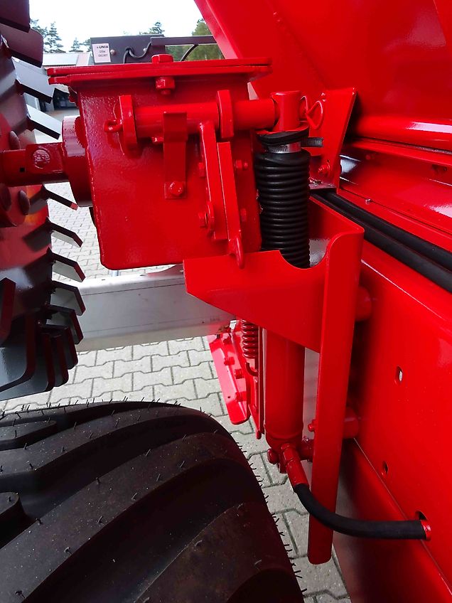 Unia gebr. Einachsgroßflächenstreuer RCW 45 (4,5 dm³)