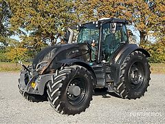 Valtra T215