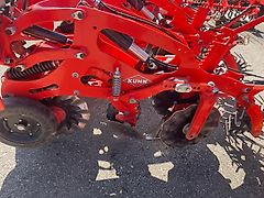 Kuhn Striger 440R