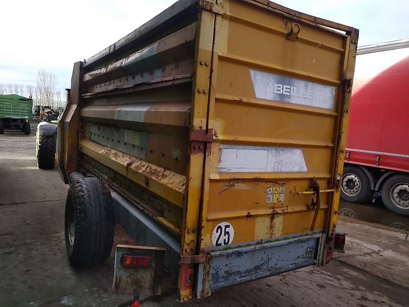 Lucas Abeille 12 Ballenauflöser