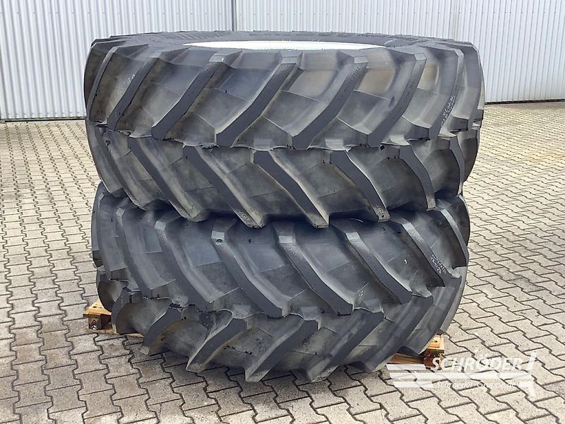Valtra TRELLEBORG 600/70 R28 + 710/70 R42