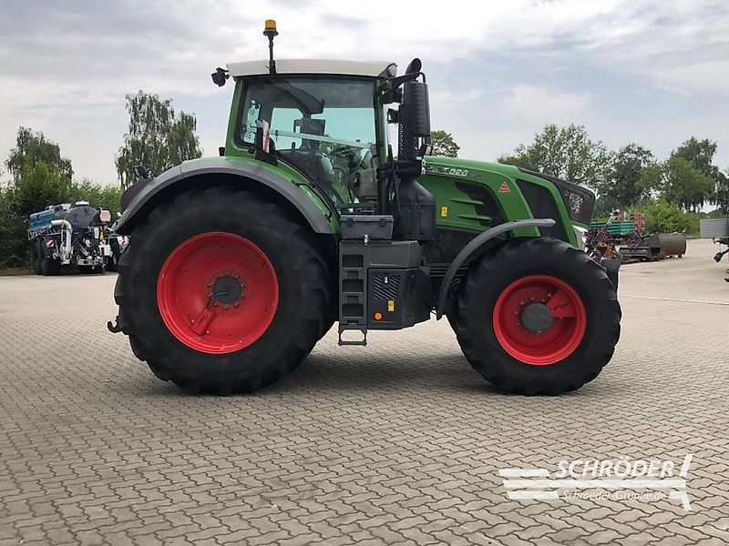 Fendt 828 VARIO S4 PROFI PLUS