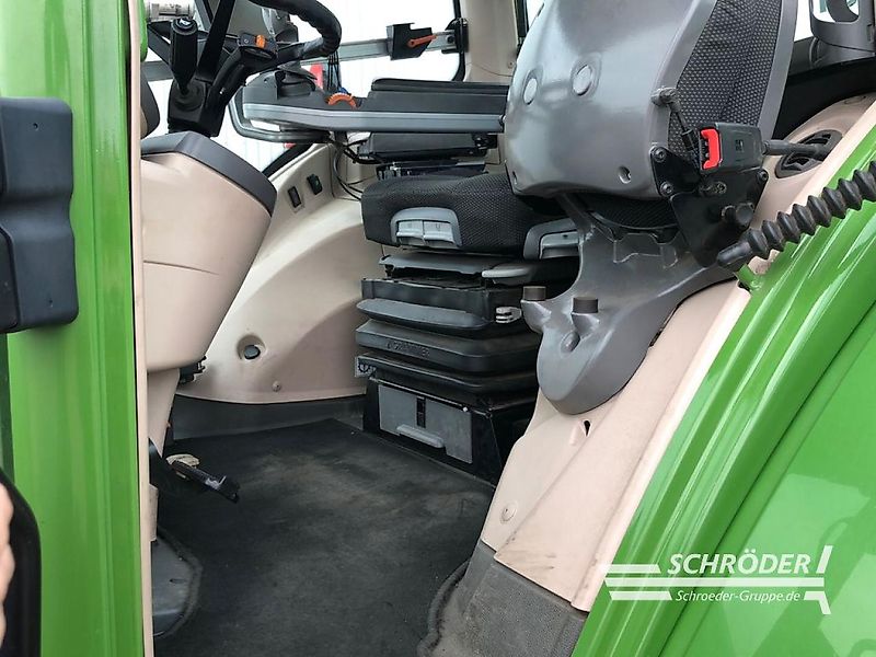 Fendt 828 VARIO S4 PROFI PLUS